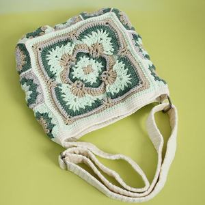 Bolso Cuadrado Pequeño de Ganchillo Estilo Bohemio para Niña, Tejido a Mano con Hilo 100% Algodón de Leche, Accesorio de Moda Estilo Granny Square - Product Image 5
