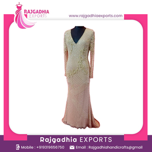 Robes de soirée perlées avec manches longues et robe de soirée de mariage fendue avec décoration de motif tour de taille naturel - Product Image 2