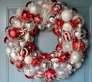 Metal <b>Wreath</b> and Garland Hanger <b>for</b> <b>Door</b> Holiday Decoration <b>Hook</b> <b>for</b> Hanging Christmas Ornaments Display - Product Image 3