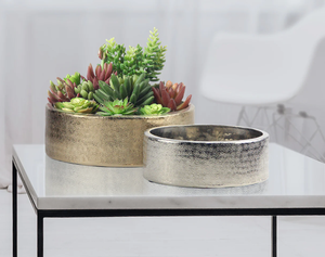 Juego de 2 macetas redondas de Metal de diseño martillado de latón AK en macetas de interior con acabado dorado y plateado para adornos de decoración del hogar - Product Image 2