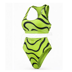 Magnifique ensemble bikini deux pièces pour femme, haut moderne et bas taille haute, imprimé personnalisé, idéal pour la plage et les centres de villégiature. - Product Image 2