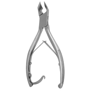 Pince à cuticules Somdahl 5 1/2" à embout concave, à ressort, avec clip de verrouillage et poignée moletée pour le soin des ongles - Product Image 1