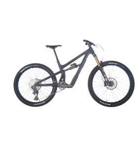 2025 V3 GX AXS - Product Image 5