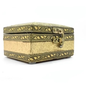 Beautiful design Hot Selling Tabletop Decorative Metal Jewellery <b>Box</b> for <b>Rings</b> Necklace & Pendant - Product Image 5