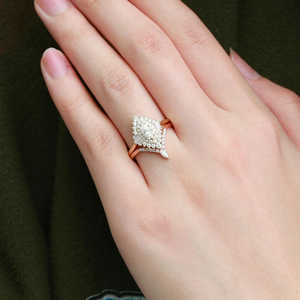 ชุดแหวนแต่งงานฮาโลเมอร์สเนไนต์ลายดอกไม้สไตล์วินเทจิวเวลรี่อันหรูหราทรงรีสำหรับงานปาร์ตี้และวันครบรอบ - Product Image 5