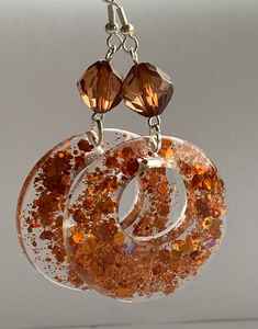 Boucles d'oreilles élégantes en résine et en métal, vêtements de fête et bijoux de mariage de la meilleure qualité pour filles | Nouveau design par Falak World Export - Product Image 3