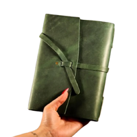 Carnet A5 en cuir fait main, journal relié rigide avec sangle verte, carnet de croquis vierge et papier à dessin, journal d'écriture et d'art rechargeable