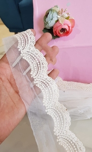 Lacets de travail en fil brodé sur mesure avec options multicolores en paillettes brodées de 1.5 pouces de largeur en peals et miroir - Product Image 3