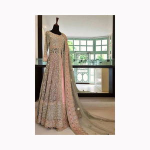 ชุดแต่งงานผ้าจอร์เจียแบบหนาปักด้วยมือด้วยผ้า lehenga choli haldi พิธีการล่าสุด lehenga choli ราคาขายส่ง - Product Image 6