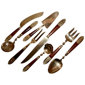 <b>Top</b> Quality Factory Price Gold Plated Metal Flatware Set with Brown Color Resin Embossed Handle Stainless Steel - Product Image 1