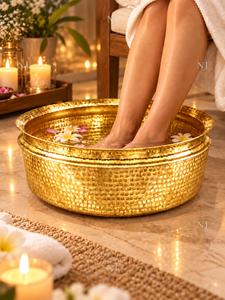 Bassin de pédicure doré en métal martelé, finition or, pour bain de pieds, lavage et trempage des pieds - Product Image 2