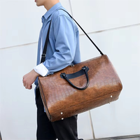 Meilleur sac polochon en cuir PU pour hommes Vintage Travel Weekender Fermeture à glissière Style en détresse Lettre pour le sport pendant la nuit