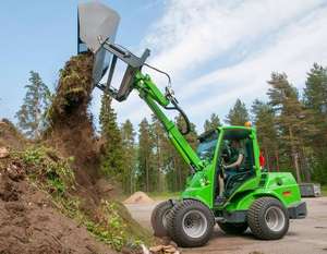 Cargadora Compacta Avant 760i con Motor Kohler de 57 HP Diésel, Capacidad de Elevación de 1400 kg, 1 Año de Garantía, Capacidad de 2 Toneladas - Product Image 3