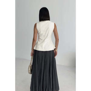 Gilet en jean boutonné ajusté à la taille 6086 - Naturel - Product Image 2