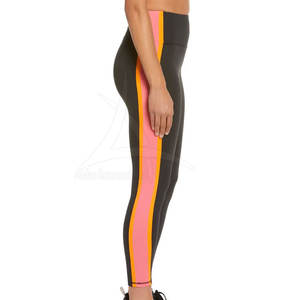 เลกกิ้งโยคะสำหรับผู้หญิงเอวยางยืดไร้รอยต่อระบายอากาศผ้าสแปนเด็กซ์/ โพลีเอสเตอร์น้ำหนักเบา - Product Image 4