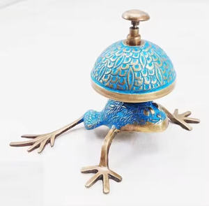 Campana de latón antiguo para decoración interior del hogar Diseño de metal redondeado sólido Artesanías decorativas de Navidad pulidas para escritorio de oficina Digital - Product Image 2