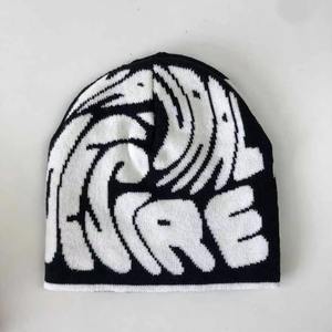 Gorro Jacquard con letras de alta calidad con decoración de diamantes de imitación, gorro de esquí de ganchillo de punto de lana para ropa de invierno - Product Image 2