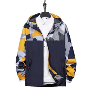 Veste d'hiver softshell personnalisée 2026 de haute qualité, coupe ajustée, col montant, réversible et coupe-vent, vente en gros - Product Image 1