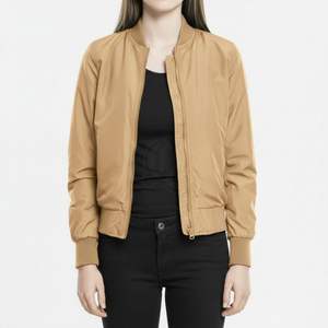 Nouvelle veste bomber rétro américaine pour femmes, printemps automne, streetwear décontracté, veste coupe-vent unisexe, veste bomber beige pour couple - Product Image 1