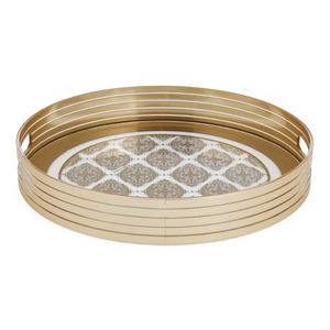 Bandeja Redonda de Metal Dorado con Asas y Base de Patrón Floral Elegante Bandeja Decorativa para Té Café Aperitivos y Decoración del Hogar - Product Image 1