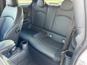 รถยนต์เมเน่ ฮัช ปี 2022 เกียร์อัตโนมัติ 2 ประตู 4 ที่นั่ง คุณสมบัติระดับพรีเมียม - Product Image 4