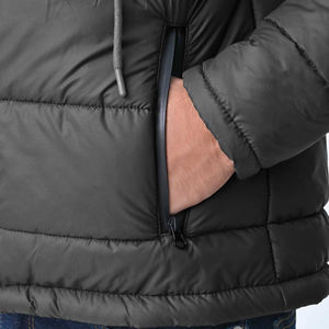 เสื้อแจ็กเก็ตขนเป็ดสำหรับผู้ชาย, มีฮู้ดปกตั้งมีกระเป๋ามีซิปสีดำสำหรับใส่เพื่อให้ความอบอุ่นกลางแจ้งโลโก้ออกแบบได้ตามต้องการ - Product Image 6