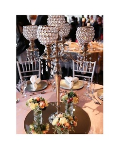 Métal Unique Looking Or Décoré Cristal Perlé Gobelet Bougeoir Fête De Mariage À Manger Centres De Table Décorations - Product Image 1