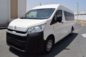 Autobús Usado Hiace GLS 2020 con Asientos de Cuero, Volante a la Izquierda, Emisión Euro IV, 8 Asientos, 1-25000 Millas - Product Image 4
