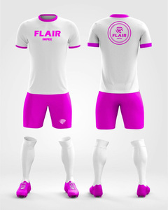 Ensembles d'uniformes de maillot de football de confort respirant de meilleure qualité conception personnalisée Jeunes hommes joueurs Service OEM de coupe automatisée - Product Image 4