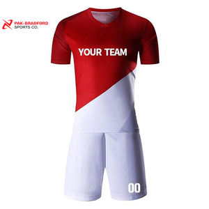 Vêtements d'équipe personnalisés en polyester 100% avec logo, fournisseur d'uniformes de football au Pakistan/nouvelle arrivée, meilleure vente d'uniformes de football - Product Image 5