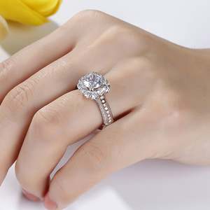 Anillo de Plata de Ley con Corte Redondo de Dos Tonos Jeulia Halo para Aniversario - Product Image 5