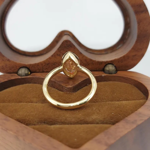 Bague de fiançailles solitaire en or 14 carats avec diamant de laboratoire de forme marquise rose vif fantaisie de 1 carat, sertie en bélière, classique pour femmes - Product Image 2