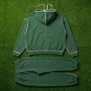 Ensemble survêtement streetwear oversize en molleton de coton vert foncé avec strass floraux pour femme, personnalisable, vente en gros OEM - Product Image 5