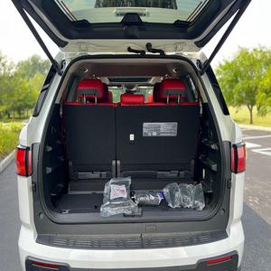 ¡Oferta Imperdible! Toyota Sequoia TRD Pro 2023 Súper Limpio, Motor V6 Twin-Turbo, Tracción en las Cuatro Ruedas, Interior Rojo Cockpit, SUV de Lujo - Product Image 5