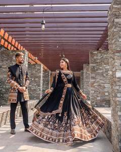 New Designer Modern Bollywood Style Lehenga Choli Indian Pakistani Summer Fashion for Parties Black Choli with Fancy <b>Detail</b> - Product Image 4