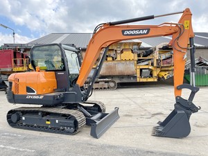 Excavadora Doosan 2022 modelo 5400kg bastante usada con bomba de engranajes de rodamiento para construcción de ingeniería - Product Image 3