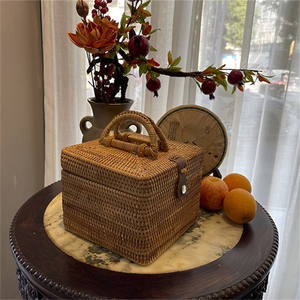 Panier de rangement en rotin naturel le moins cher fabriqué à la main au Vietnam - Product Image 5