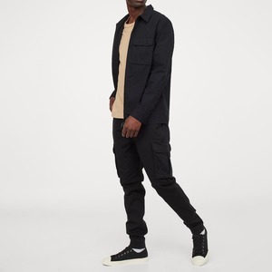 กางเกงวอร์มลำลองผู้ชายแบบมีกระเป๋าหลายช่องสำหรับเดินป่า วิ่ง ออกกำลังกาย ทรงตรง ขากระบอก มีเชือกผูกเอว ทรงเข้ารูป - Product Image 1