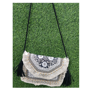 Bolso de mano nupcial de lujo personalizado hecho a mano, bolso de mensajero bohemio para mujer, bolso de mano para fiesta de noche para mujer India - Product Image 5