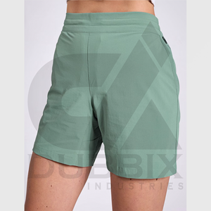 Pantalones cortos de mujer Fitness corto 100% algodón personalizable Logo pegatina Color patrón diseño pantalones cortos de mujer - Product Image 1