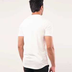 Camiseta de Alta Calidad en Mezcla de Bambú y Algodón, Ropa Sostenible, Entrega DDP a Granel, Hubs en Canadá - Product Image 2