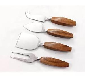 Ensemble d'épandeurs de fromage en acier inoxydable de haute qualité en laiton doré pour servir un nouvel ensemble de couverts en métal pour hôtel et ustensiles de cuisine - Product Image 3