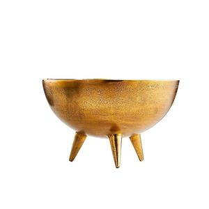 Bol à champagne en métal doré attrayant conçu pour refroidir et servir du vin ou du champagne Parfait pour les mariages et les fêtes - Product Image 5