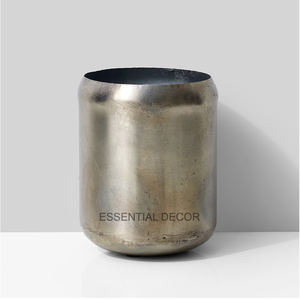 แจกันดอกไม้อลูมิเนียมสีเงินวางบนโต๊ะในบ้านและห้องครัว - Product Image 6