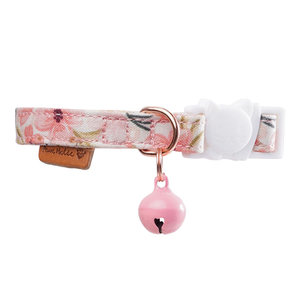 Collier de chat moderne et élégant en coton avec dégagement rapide Design de fleurs de cerisier personnalisé Durable et confortable avec des lumières douces - Product Image 1