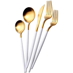 Ensemble de couverts de luxe en acier inoxydable poli or haut de gamme avec un look royal, ensemble de couverts de haute qualité pour mariage et maison - Product Image 4