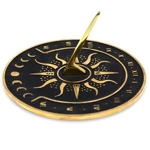 Adiba Home Decor Horloge cadran solaire en laiton poli Ornement en métal de jardin nautique de 8.5 pouces - Product Image 1
