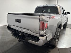 (W&T) PROMOCIÓN Venta de TOYOTA TACOMA TRD SPORT DOBLE CABINA 4WD 4 puertas PICKUP USADA 2021 - Product Image 4