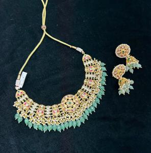 Conjunto de Collar y Pendientes TISHYA DIAMOND, Chapado en Oro, Aleación de Cobre, Joyería de Boda para Mujer, Diseño Floral, Corte Brillante - Product Image 4