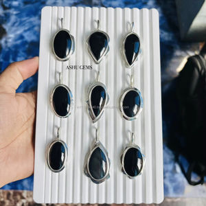 สร้อยคอเงินแท้ 925 พร้อมจี้พลอยออนิกซ์สีดำธรรมชาติ เครื่องประดับชั้นดีสำหรับผู้หญิง ของขวัญที่สมบูรณ์แบบ - Product Image 4